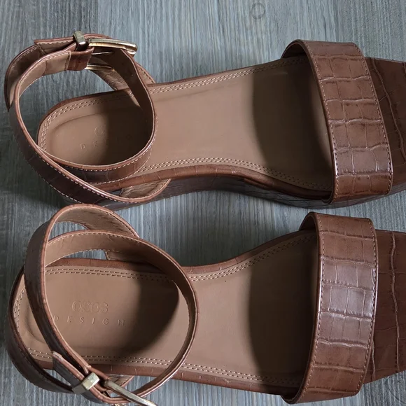 ASOS Tan Croc-Pattern Wedge Sandals - Picture 2 of 3